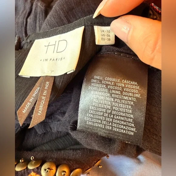 Anthropologie HD in Paris embroidered top with metal accents - Picture 5 of 5